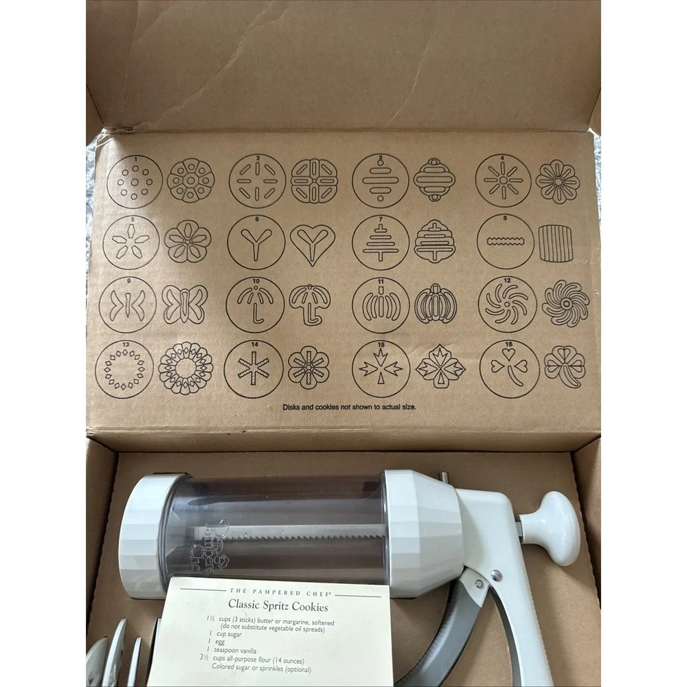 Pampered Chef Cookie Press 16 Different Disk Designs #1525 USA